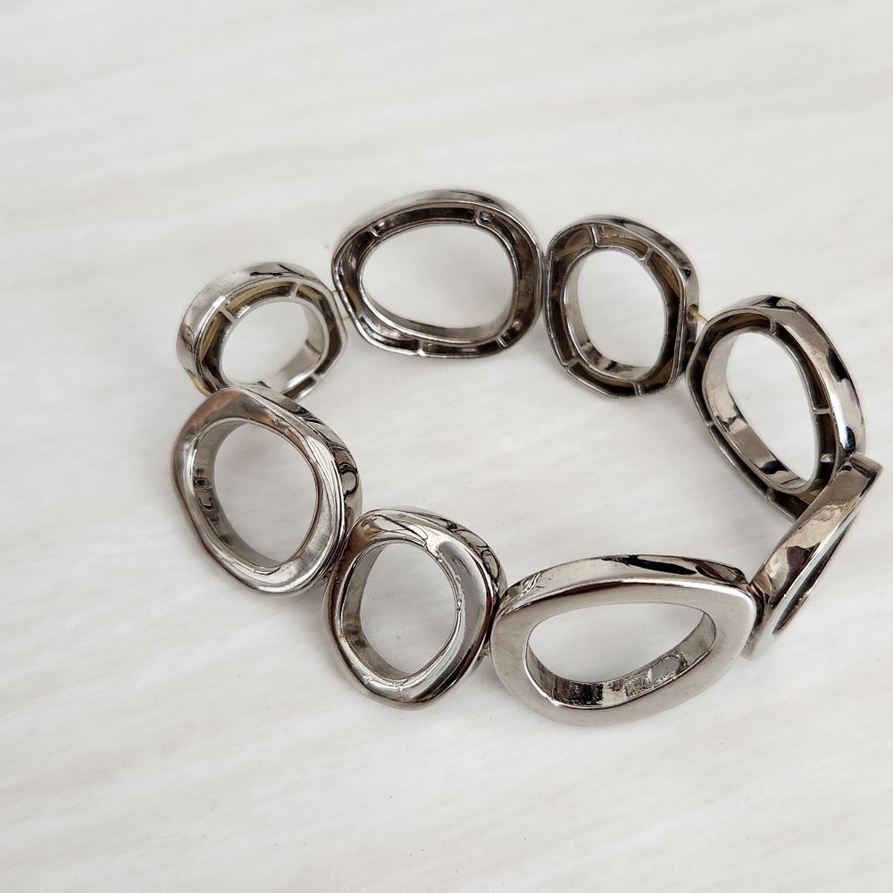 Large Link Silvertone Stretch Bracelet